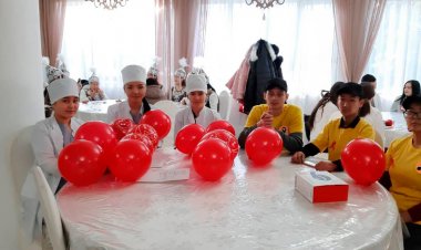 Тема: Красная ленточка под девизом: «Сообщество имеет значение»