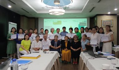 «Кесиптик билим  берүүдѳ компетенттүүлүк  мамилеге ылайык окуу- методикалык документтерди иштеп чыгуу жана технологияларды пайдалануу»