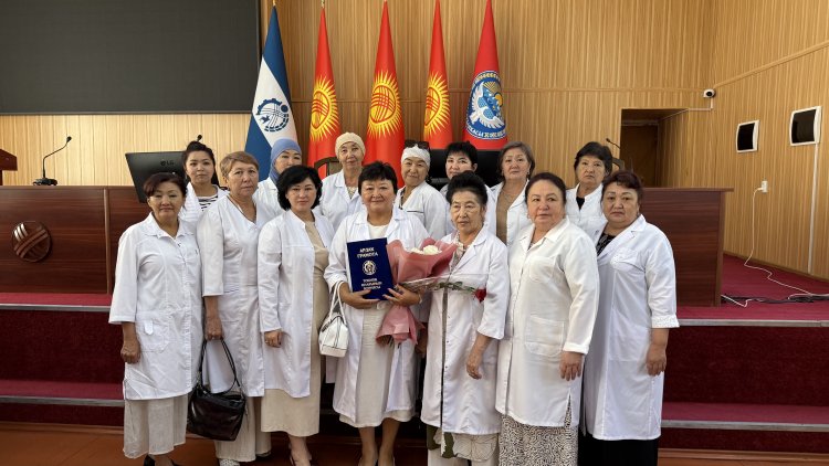 Сыймыктуу сыйлык менен куттуктайбыз!